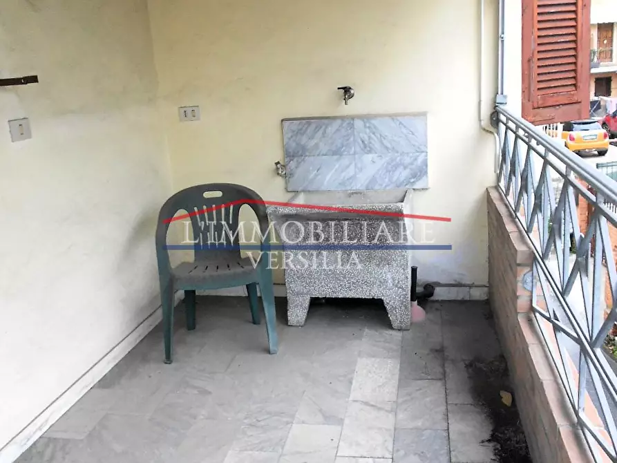 Immagine 2 di Casa semindipendente in vendita  a Massa