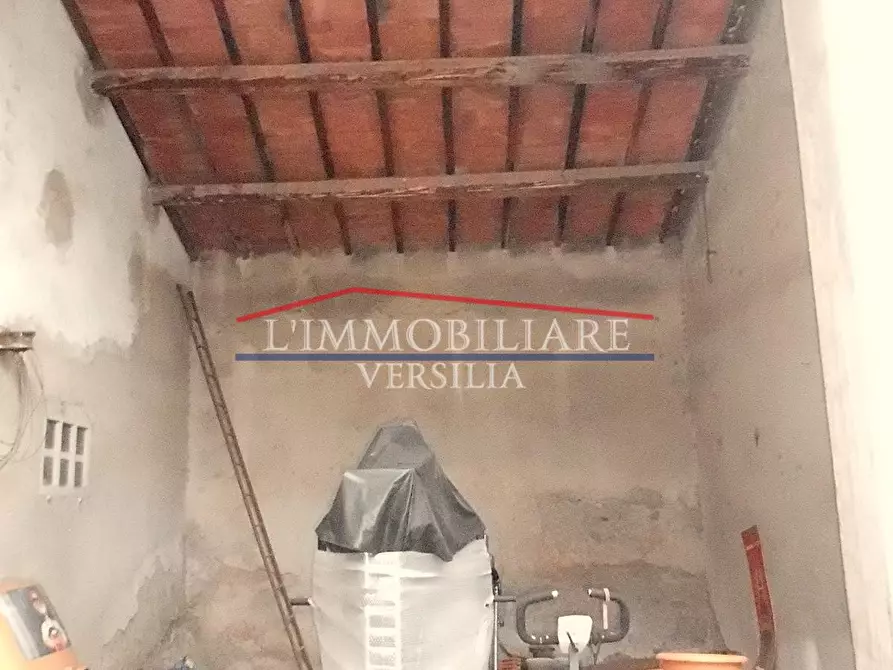 Immagine 32 di Casa semindipendente in vendita  a Massa