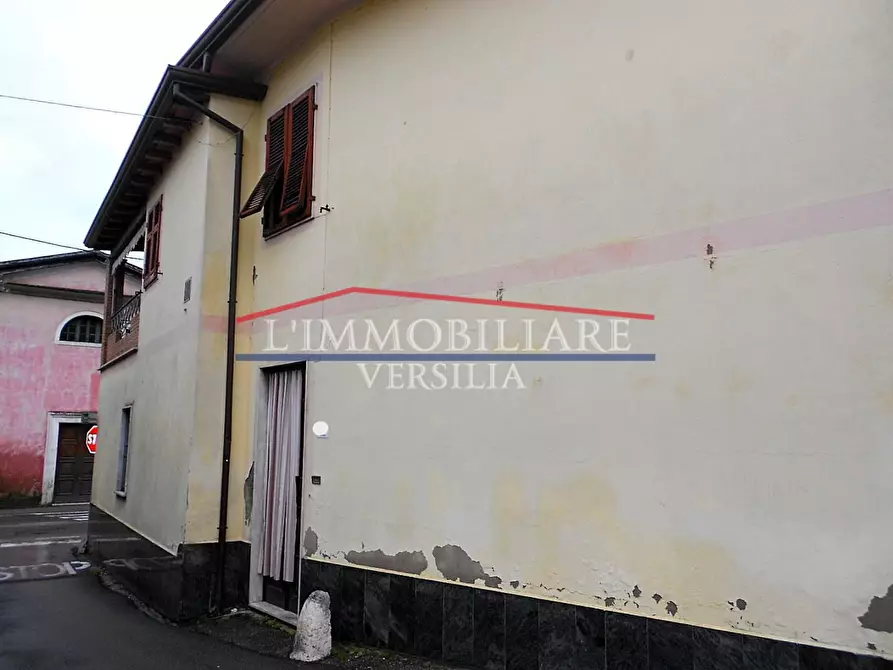 Immagine 29 di Casa semindipendente in vendita  a Massa
