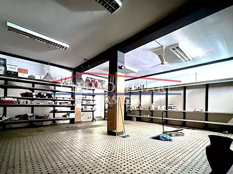 Immagine 48 di Casa semindipendente in vendita  a Massa