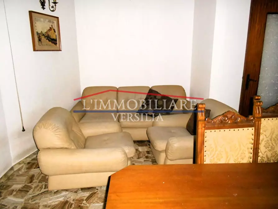 Immagine 13 di Casa semindipendente in vendita  a Massa