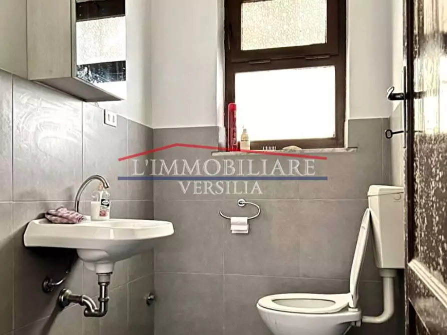 Immagine 39 di Casa semindipendente in vendita  a Massa