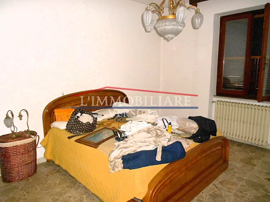 Immagine 25 di Casa semindipendente in vendita  a Massa