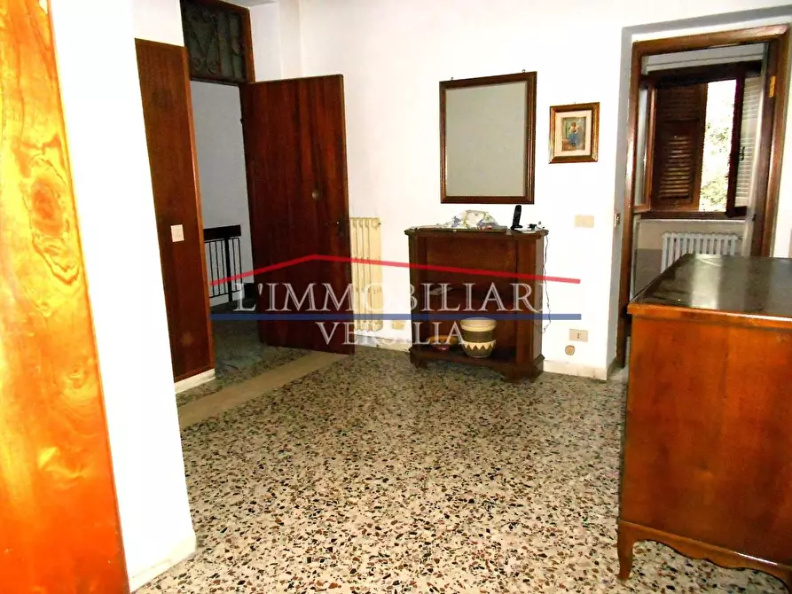 Immagine 42 di Casa semindipendente in vendita  a Massa