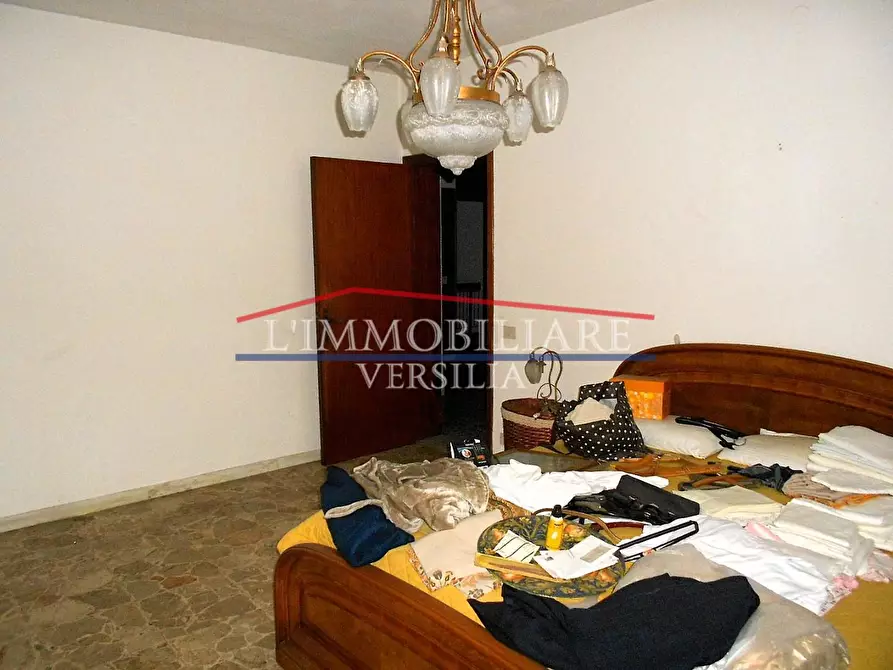 Immagine 23 di Casa semindipendente in vendita  a Massa