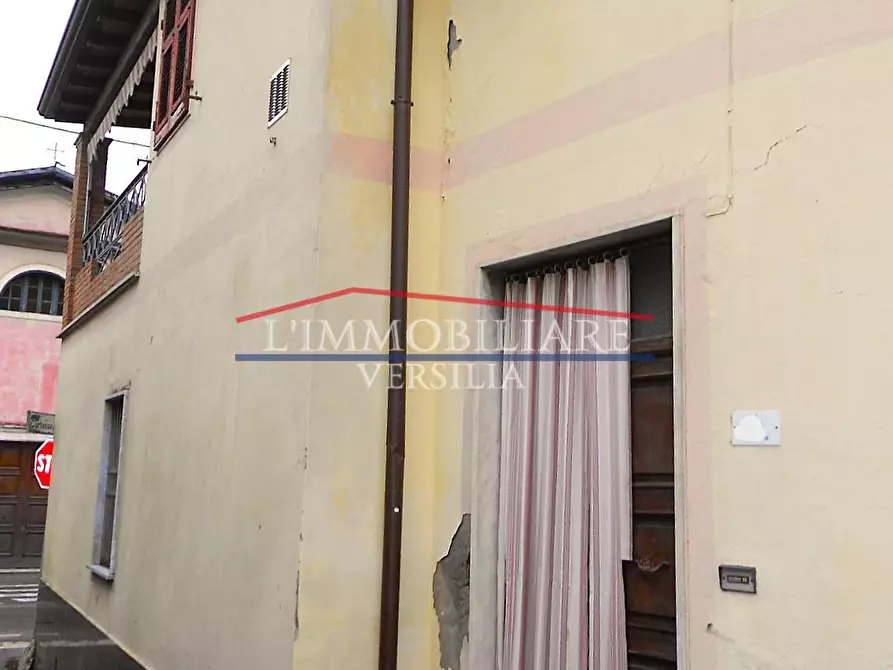 Immagine 27 di Casa semindipendente in vendita  a Massa