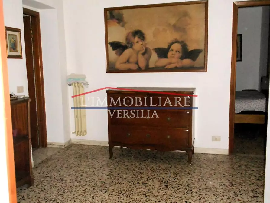 Immagine 14 di Casa semindipendente in vendita  a Massa