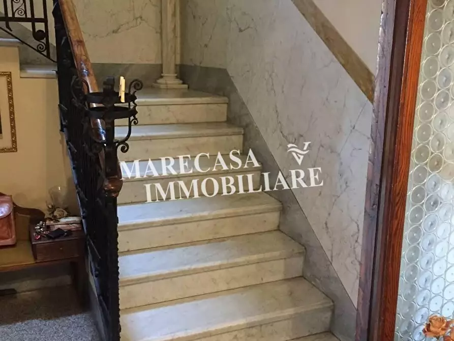 Immagine 3 di Immobile di prestigio in vendita  a Carrara