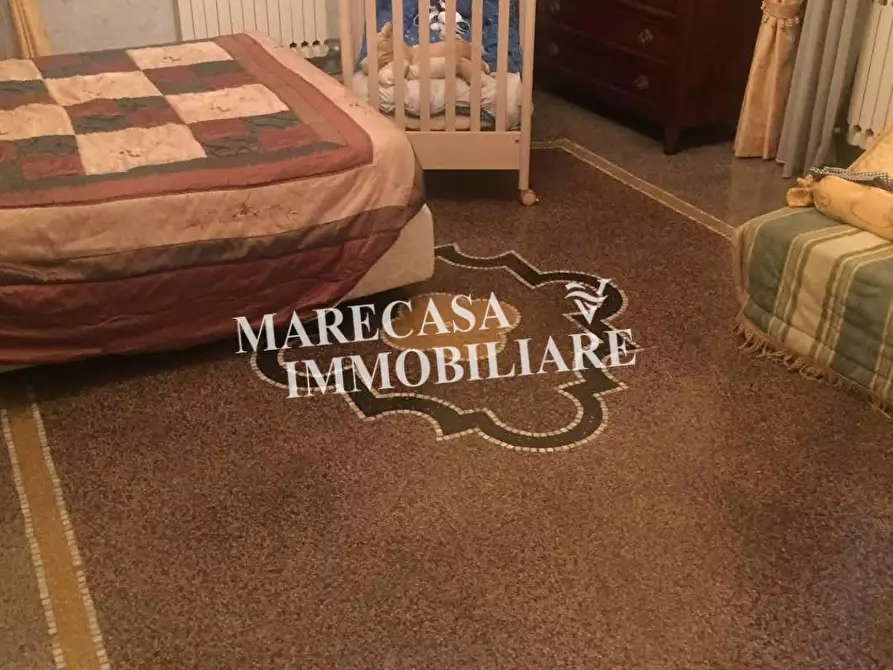 Immagine 18 di Immobile di prestigio in vendita  a Carrara