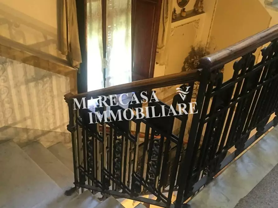 Immagine 5 di Immobile di prestigio in vendita  a Carrara