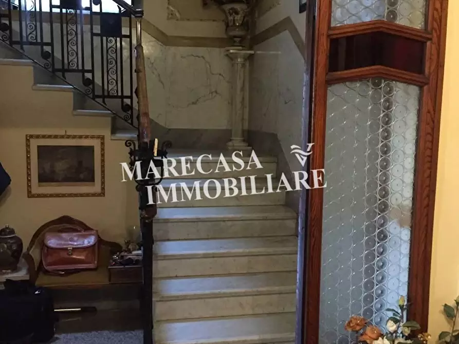 Immagine 4 di Immobile di prestigio in vendita  a Carrara