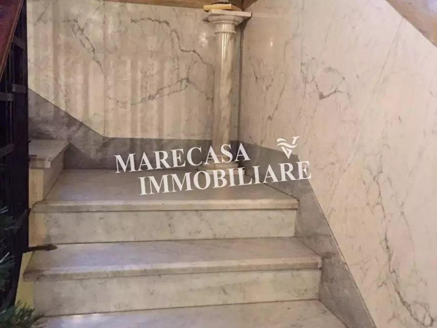 Immagine 8 di Immobile di prestigio in vendita  a Carrara
