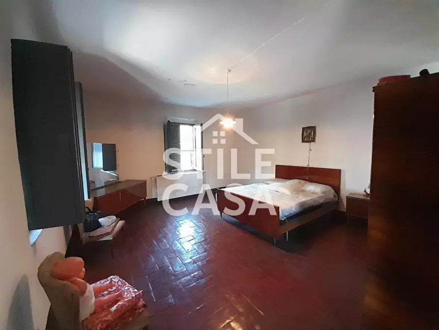 Immagine 33 di Casa colonica in vendita  a Altopascio