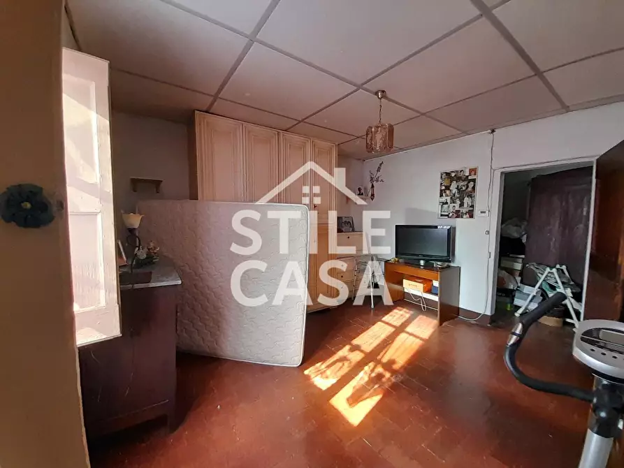 Immagine 37 di Casa colonica in vendita  a Altopascio