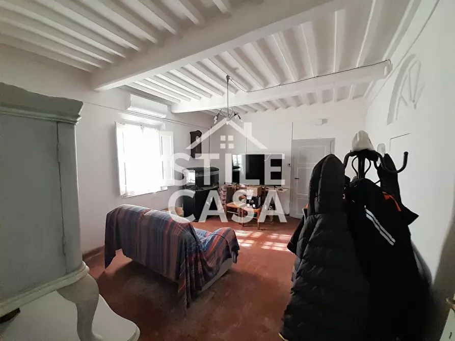 Immagine 21 di Casa colonica in vendita  a Altopascio