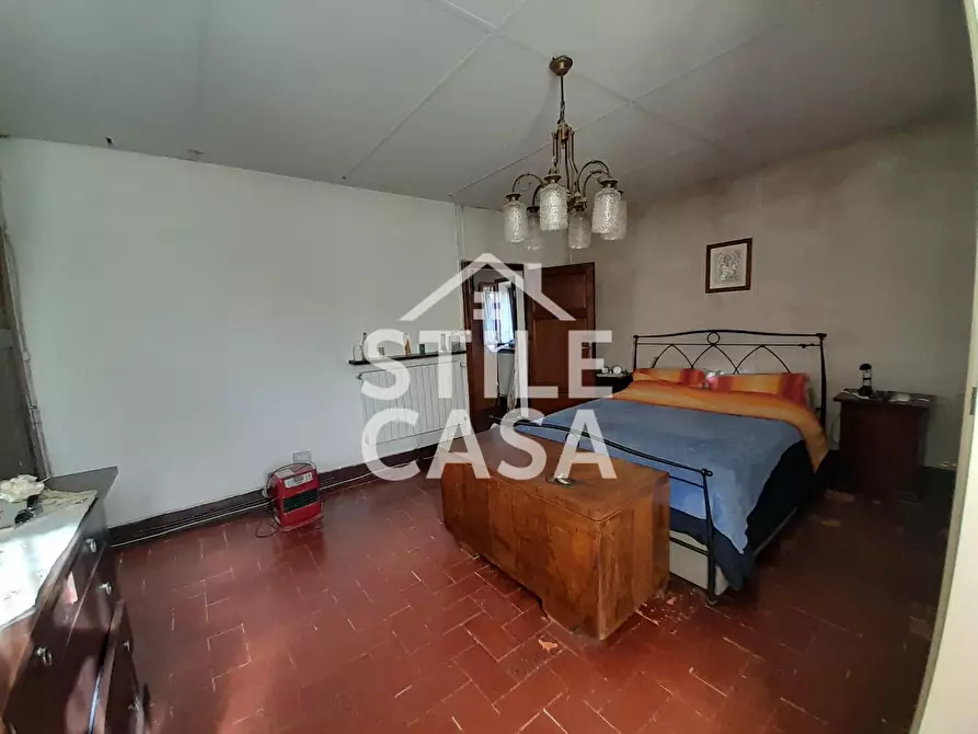 Immagine 41 di Casa colonica in vendita  a Altopascio