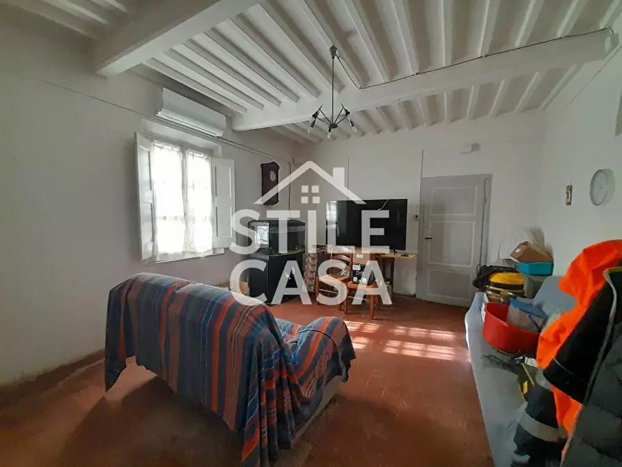 Immagine 22 di Casa colonica in vendita  a Altopascio