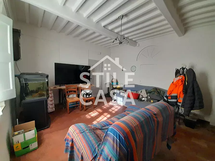 Immagine 23 di Casa colonica in vendita  a Altopascio