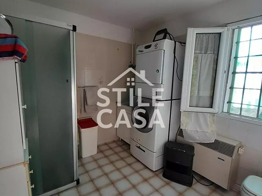 Immagine 18 di Casa colonica in vendita  a Altopascio