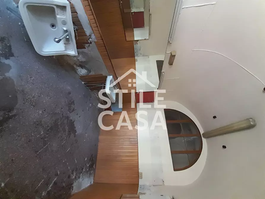 Immagine 9 di Locale commerciale in vendita  a Fucecchio