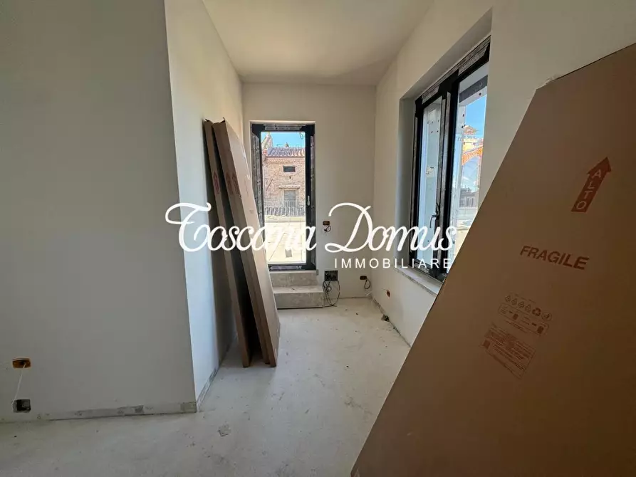 Immagine 5 di Appartamento in vendita  a Siena