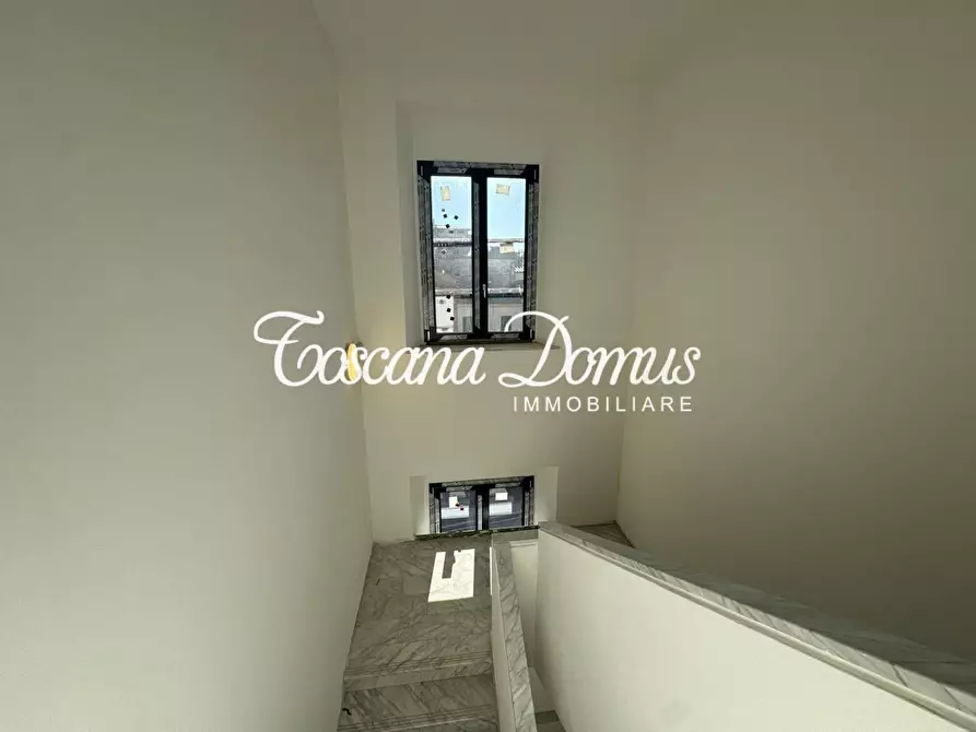 Immagine 9 di Appartamento in vendita  a Siena