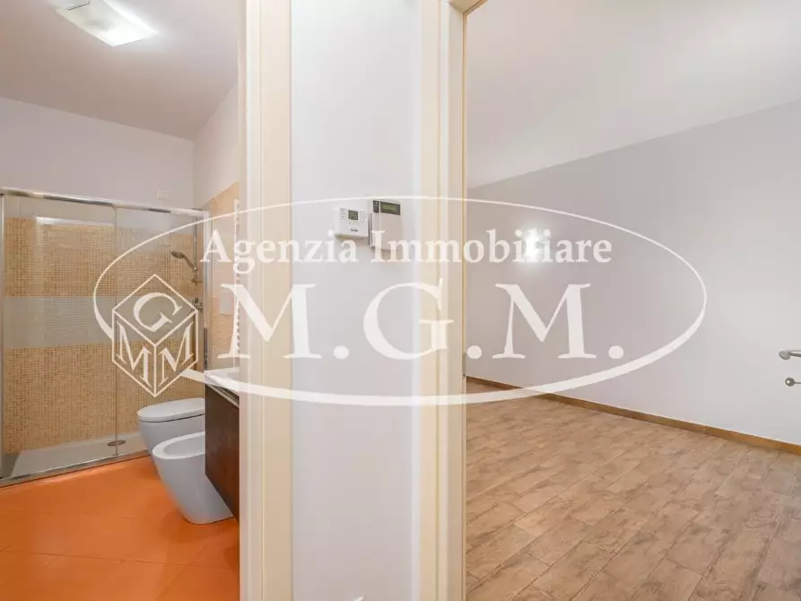 Immagine 16 di Villetta a schiera in vendita  a Calcinaia