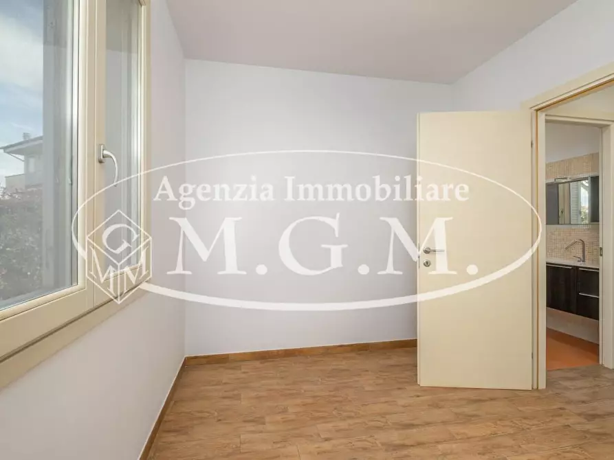 Immagine 21 di Villetta a schiera in vendita  a Calcinaia