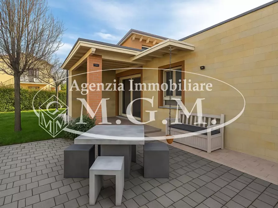 Immagine 51 di Villetta a schiera in vendita  a Calcinaia