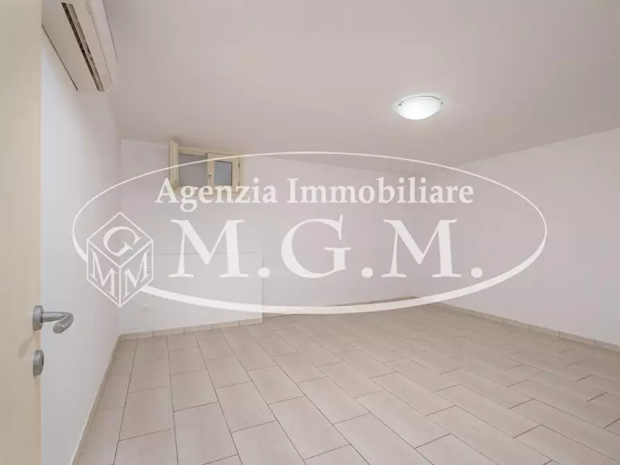 Immagine 28 di Villetta a schiera in vendita  a Calcinaia