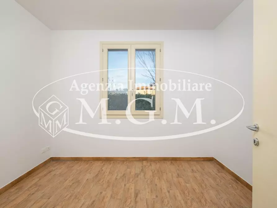 Immagine 20 di Villetta a schiera in vendita  a Calcinaia