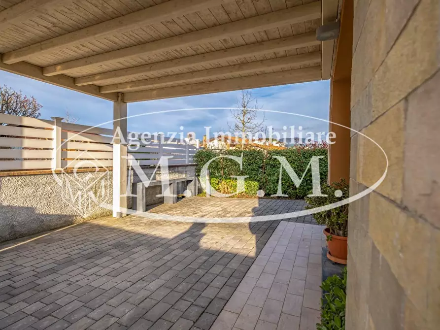 Immagine 3 di Villetta a schiera in vendita  a Calcinaia