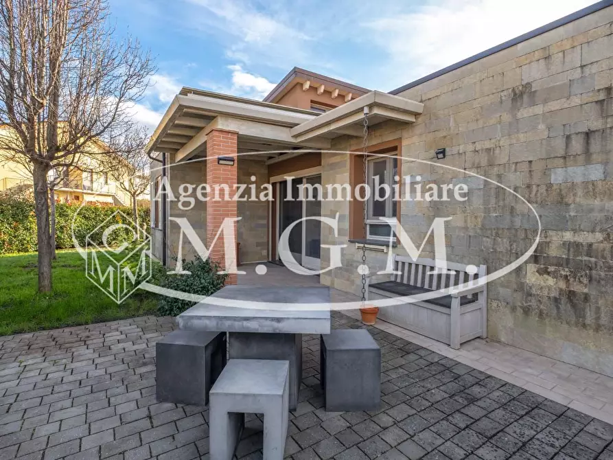 Immagine 34 di Villetta a schiera in vendita  a Calcinaia