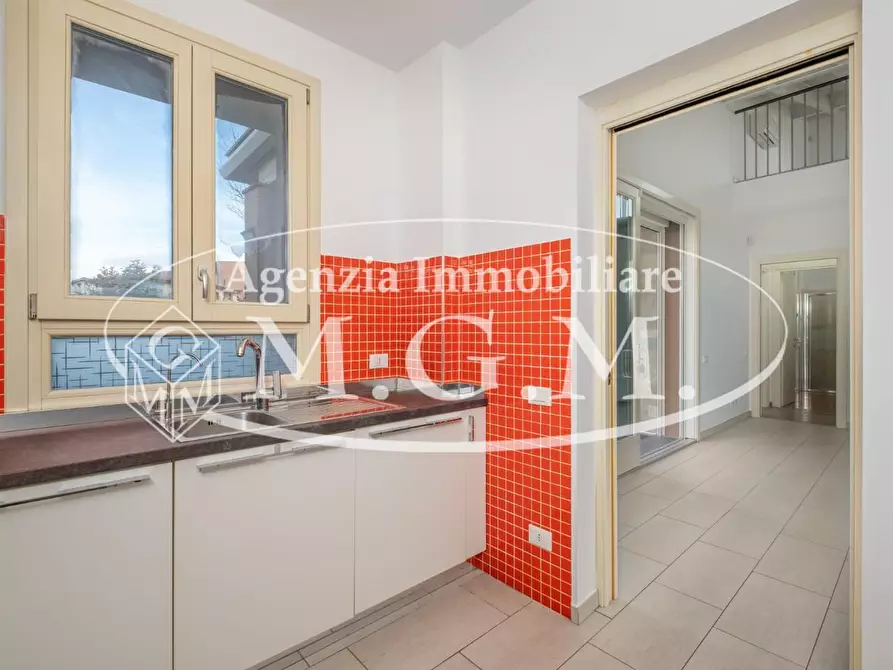 Immagine 15 di Villetta a schiera in vendita  a Calcinaia