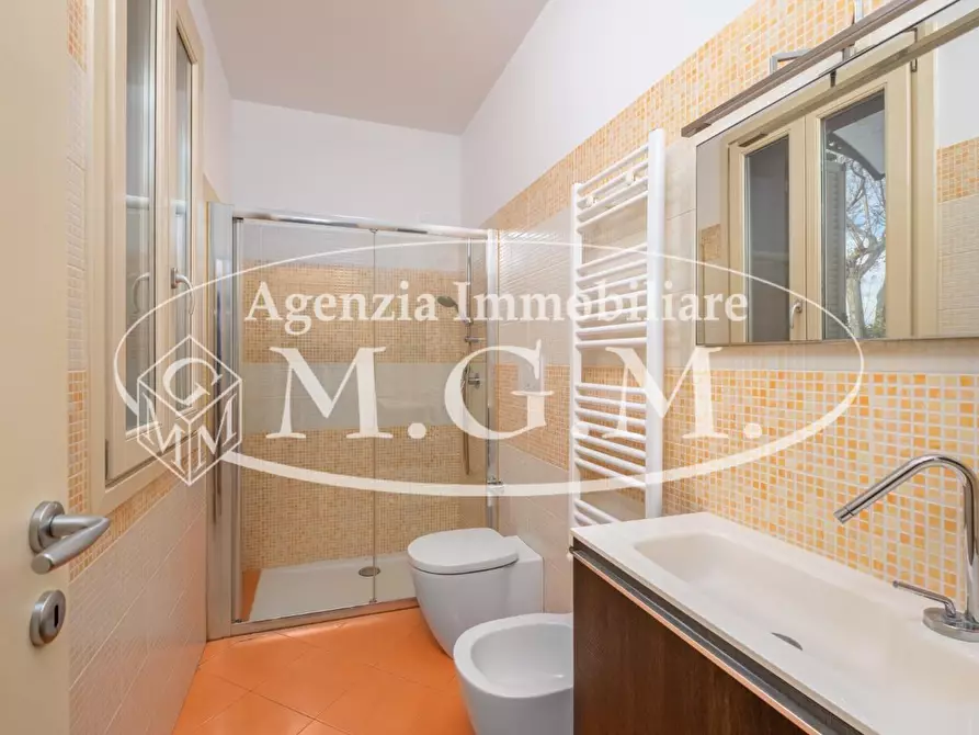 Immagine 19 di Villetta a schiera in vendita  a Calcinaia