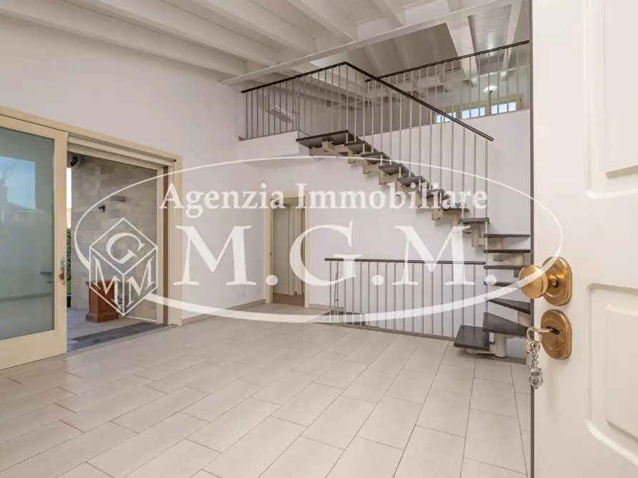 Immagine 10 di Villetta a schiera in vendita  a Calcinaia