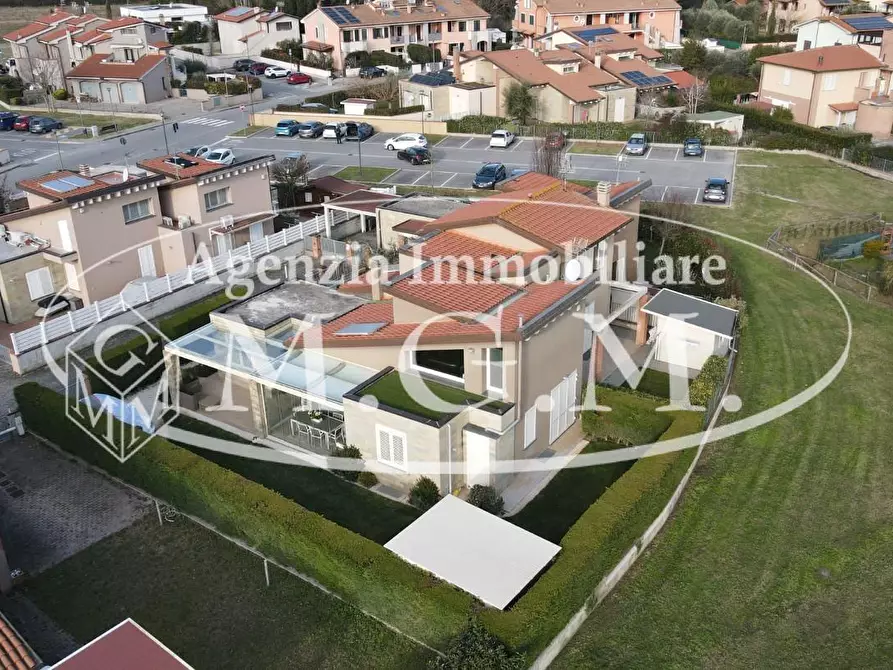 Immagine 43 di Villetta a schiera in vendita  a Calcinaia