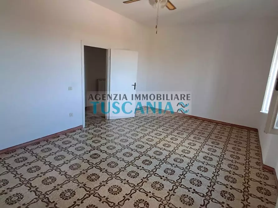 Immagine 5 di Appartamento in vendita  a Rosignano Marittimo