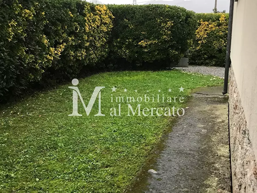 Immagine 7 di Casa indipendente in vendita  a Pietrasanta