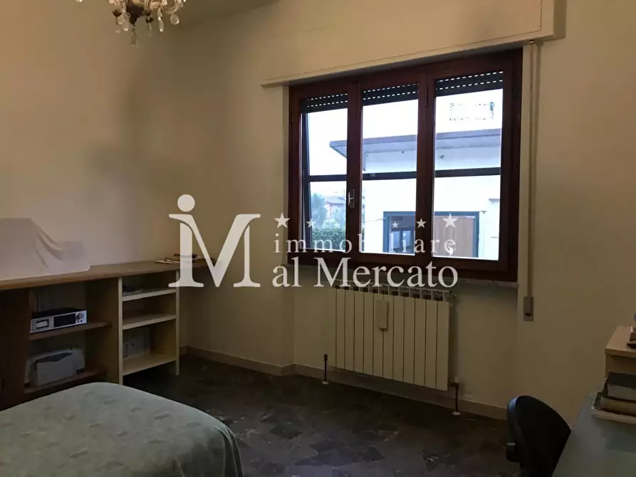 Immagine 27 di Casa indipendente in vendita  a Pietrasanta