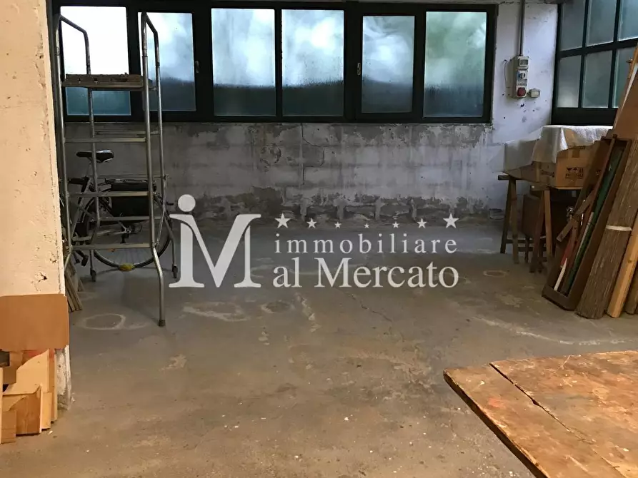 Immagine 17 di Casa indipendente in vendita  a Pietrasanta