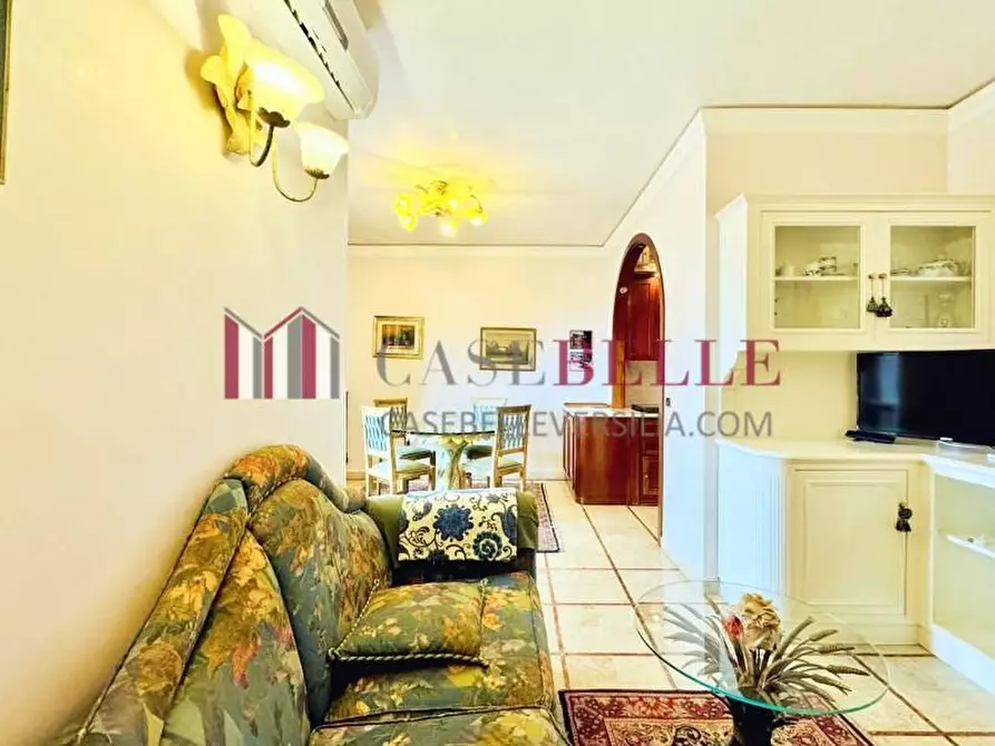 Immagine 6 di Appartamento in affitto  a Forte Dei Marmi