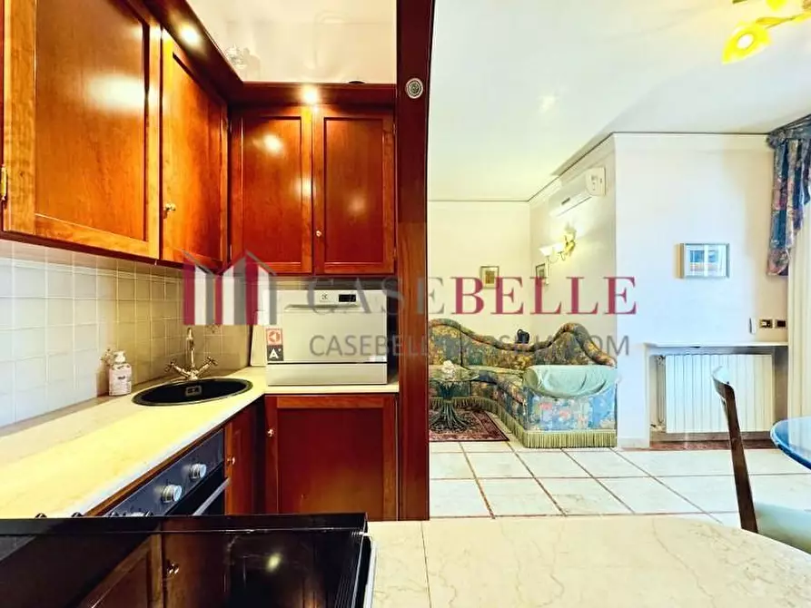 Immagine 11 di Appartamento in affitto  a Forte Dei Marmi