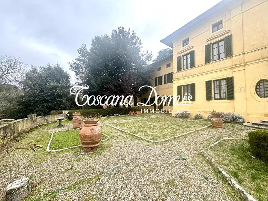 Immagine 6 di Villa in vendita  a Monteriggioni