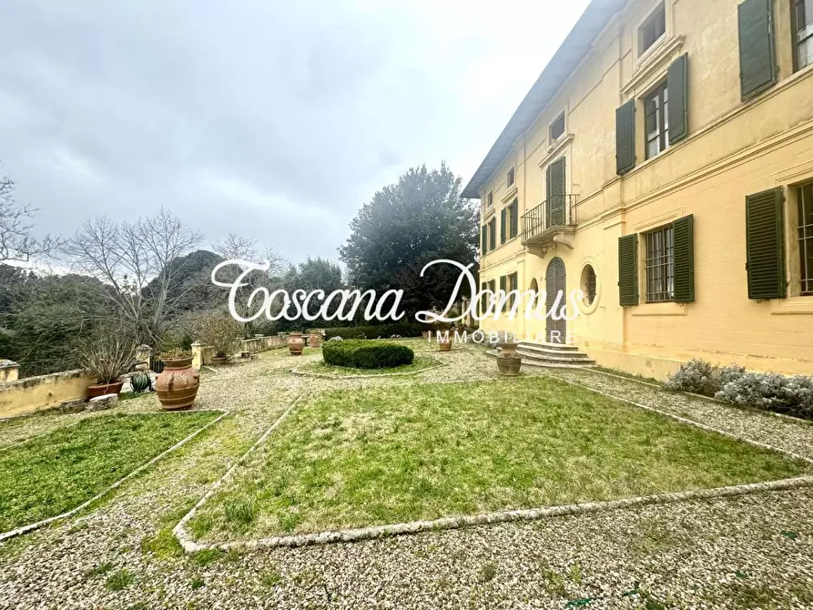 Immagine 4 di Villa in vendita  a Monteriggioni