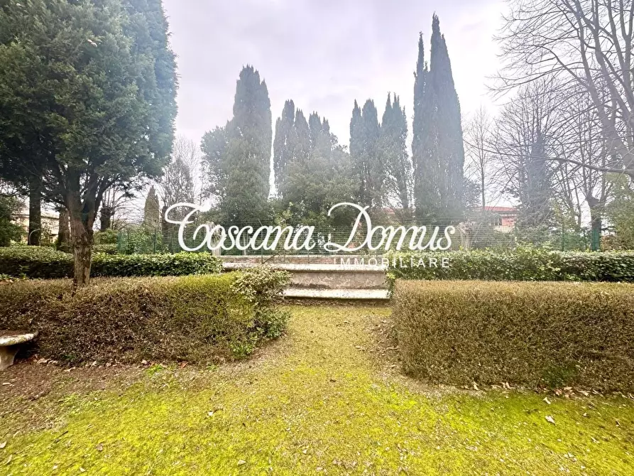 Immagine 19 di Villa in vendita  a Monteriggioni