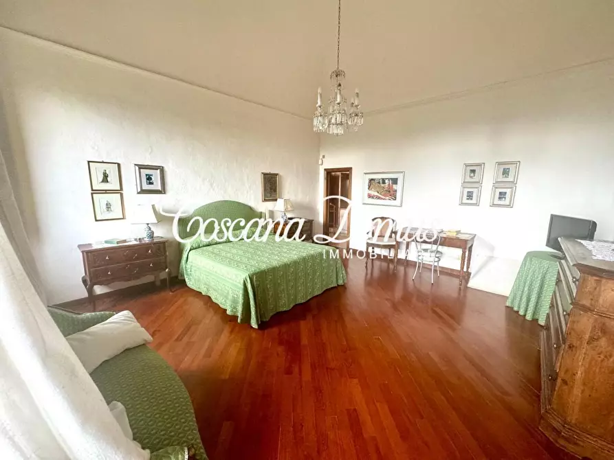 Immagine 78 di Villa in vendita  a Monteriggioni