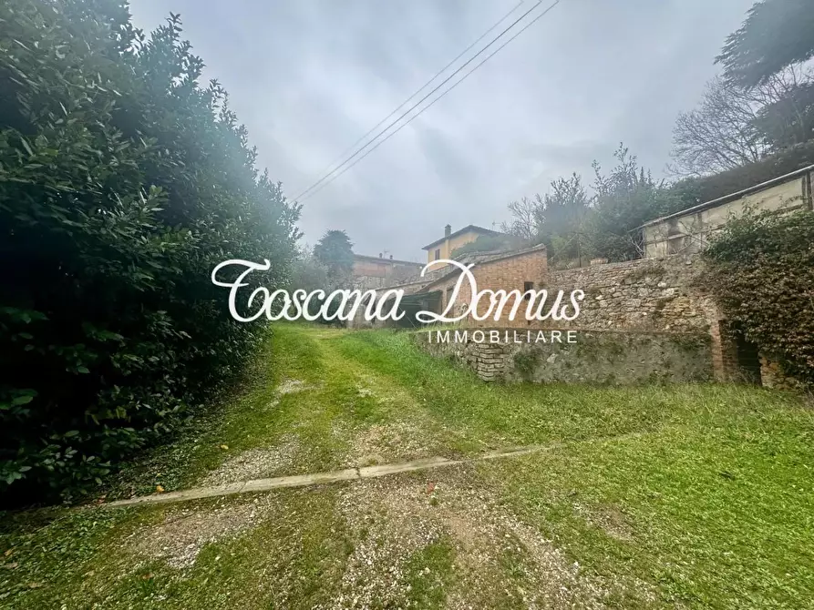 Immagine 13 di Villa in vendita  a Monteriggioni