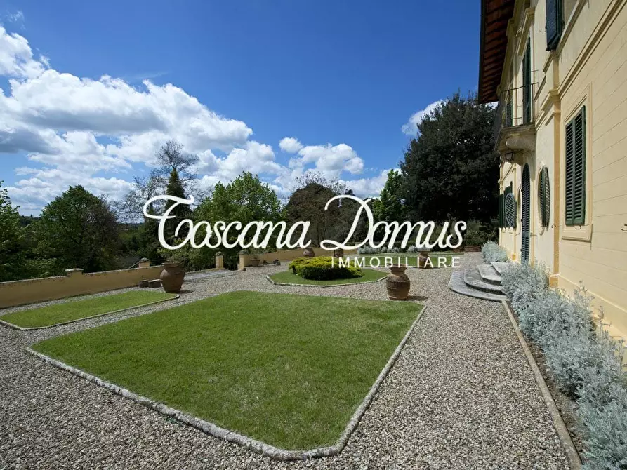 Immagine 27 di Villa in vendita  a Monteriggioni