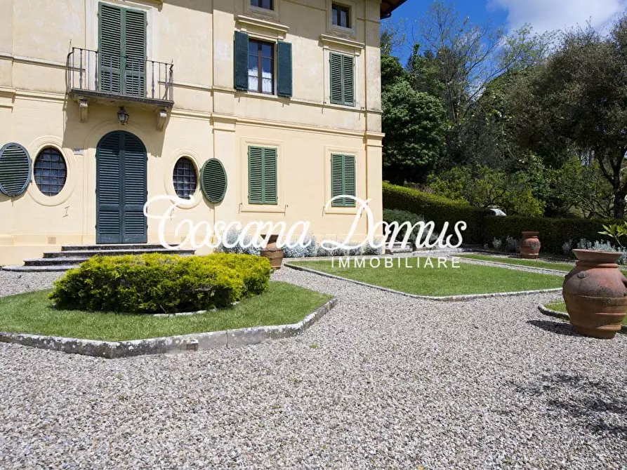 Immagine 10 di Villa in vendita  a Monteriggioni